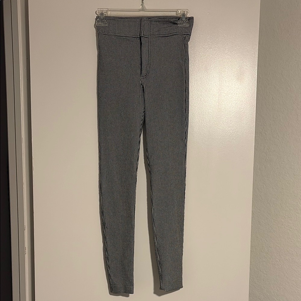 Black & White Houndstooth Skinny Pants